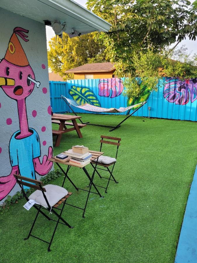 Art Graffiti Hostel Маями Екстериор снимка