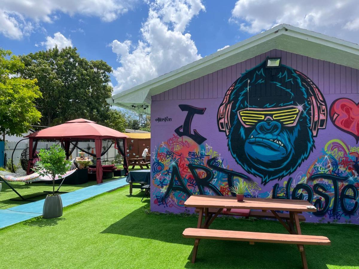 Art Graffiti Hostel Маями Екстериор снимка